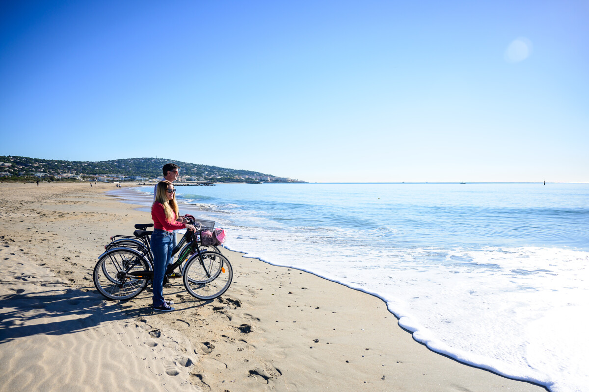 Balade à vélo sur la plage de Sète